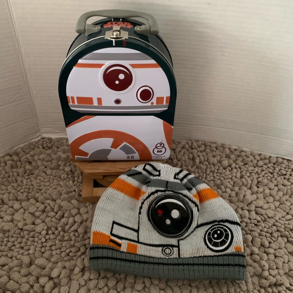 Star Wars beanie hat  and matching tin box